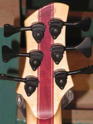 Roscoe Guitars Wedge neck style